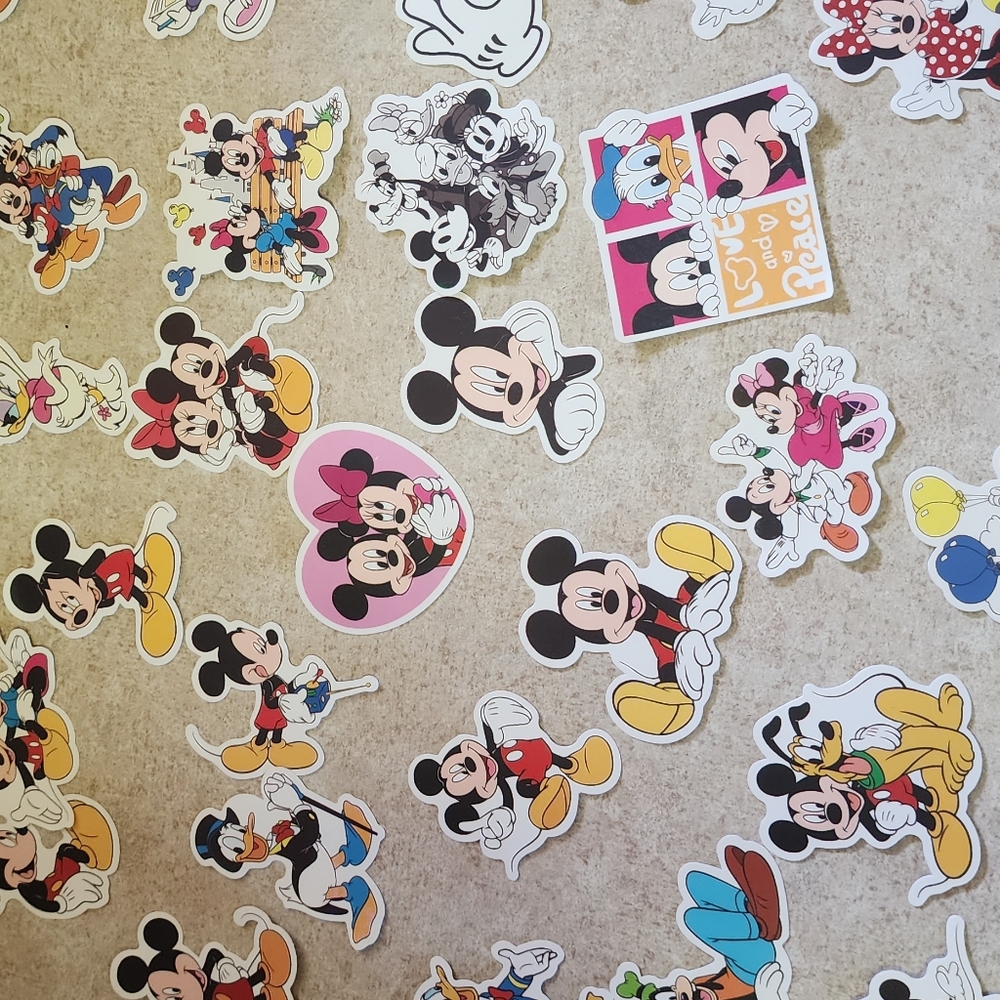 50 Disney Mickey Mouse Minnie Mouse Donald Duck goofy Daisy duck stickers Approx